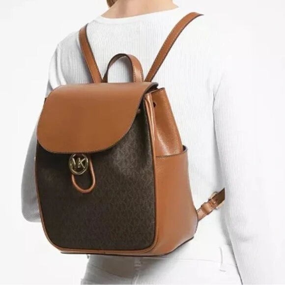 SALE! ✅ Michael Kors Logo Cheryl Medium Leather Drawstring Backpack ✨ NEW - Picture 7 of 15